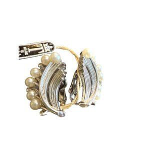Vintage Crown Trifari Silver-Tone Clip-On Earrings w Faux Pearl Detailing Never